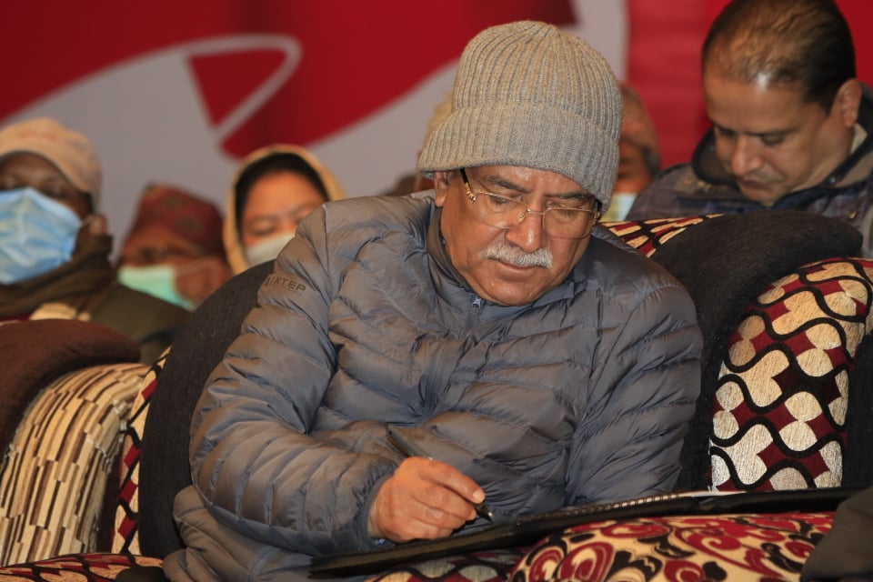 माओवादी केन्द्रको जारी आठौं महाधिवेशनअन्तर्गत बिहीबारको बन्दसत्रमा अध्यक्ष पुष्पकमल दाहाल 'प्रचण्ड'।